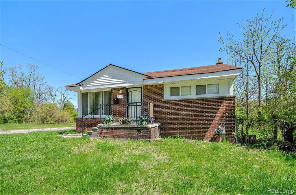20322 Charleston Street Detroit City MI 48203