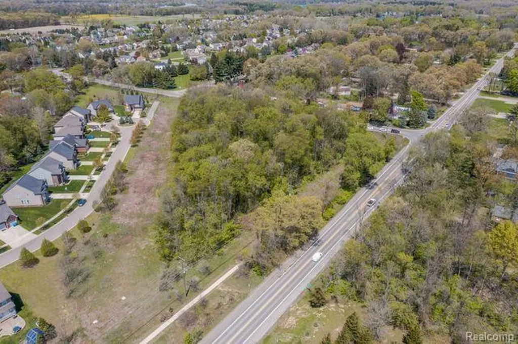 000 Wise Road Commerce Charter Township MI 48382