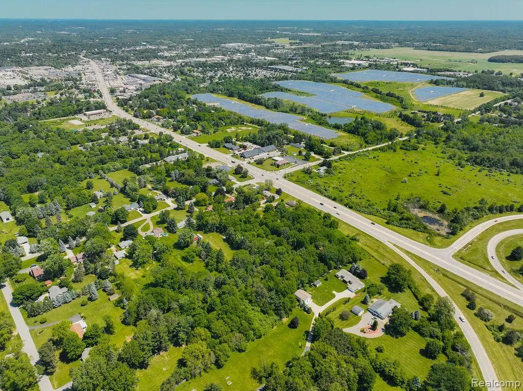 1208 S Lapeer Road Lapeer Township MI 48446