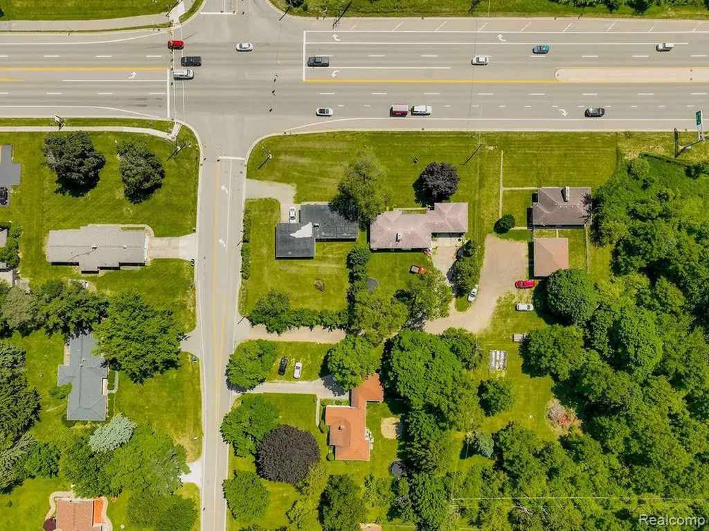 1208 S Lapeer Road Lapeer Township MI 48446