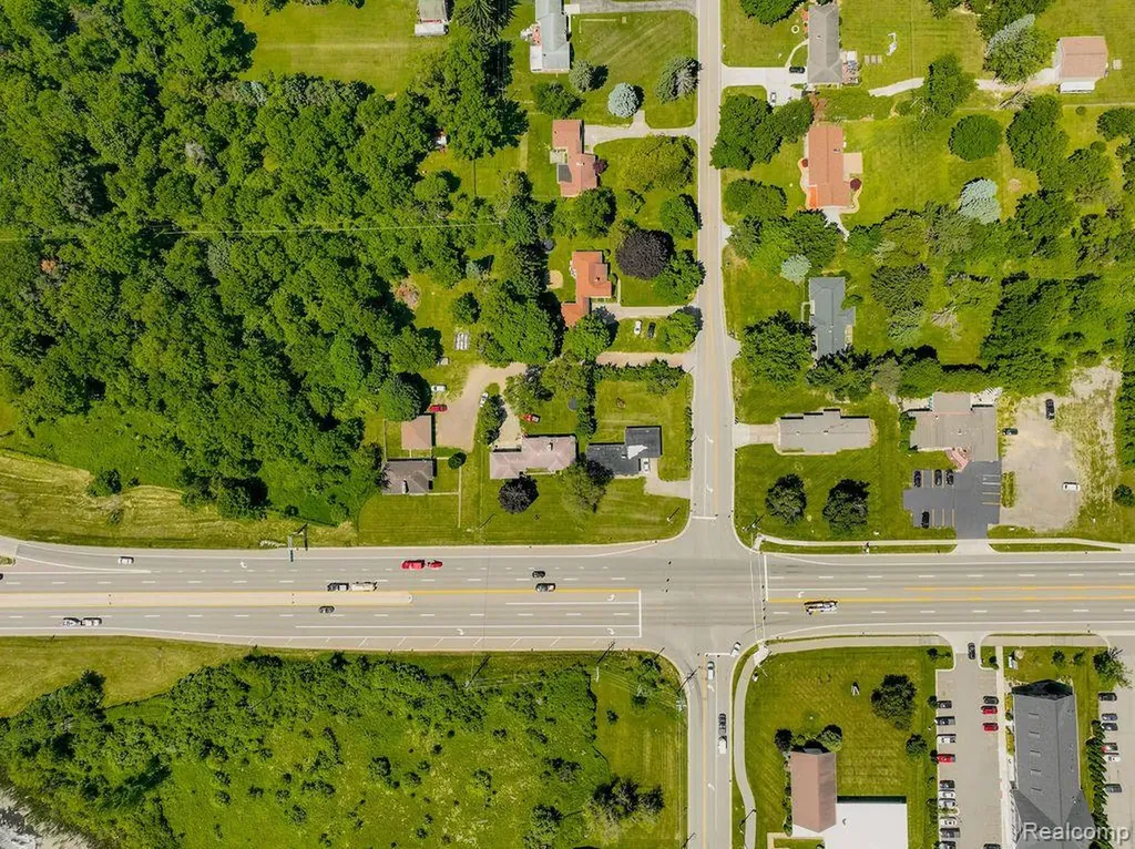 1208 S Lapeer Road Lapeer Township MI 48446