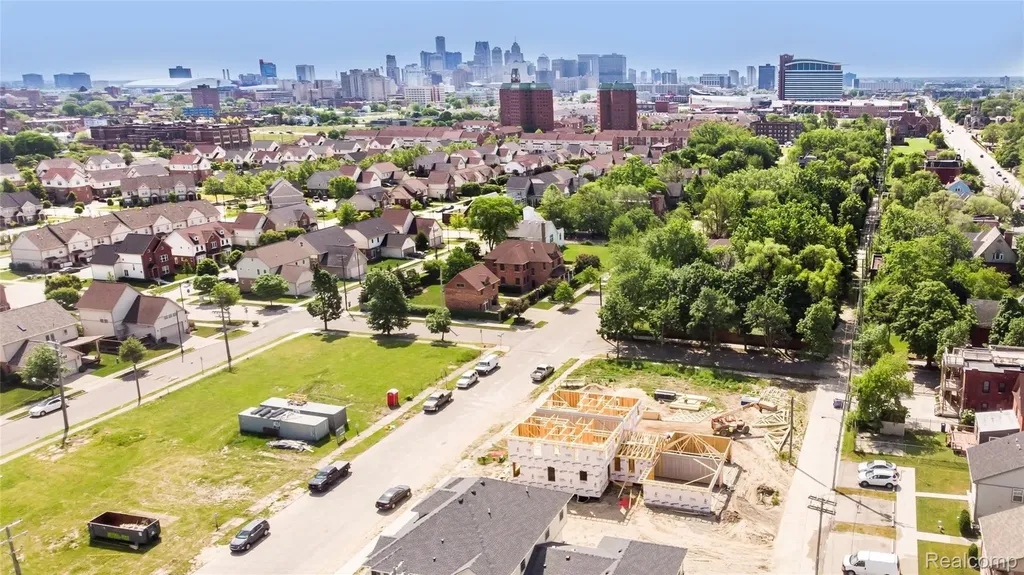 1361 W Canfield Street Detroit City MI 48208