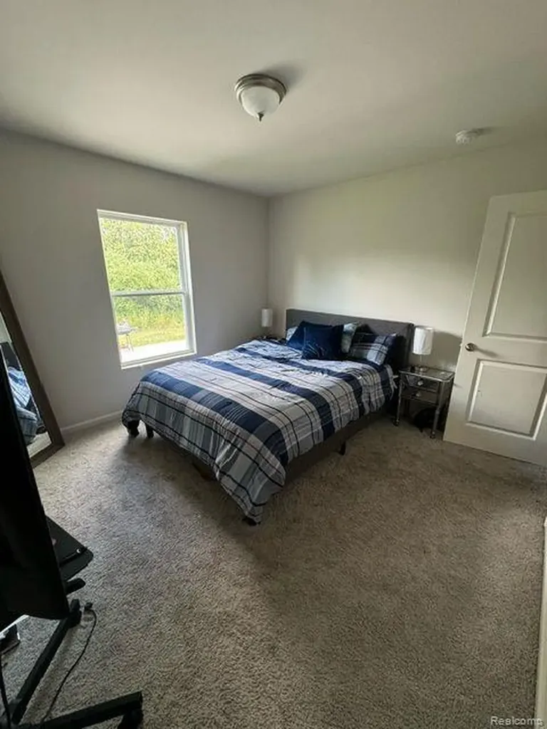 16913 Aberdeen Drive Romulus City MI 48174