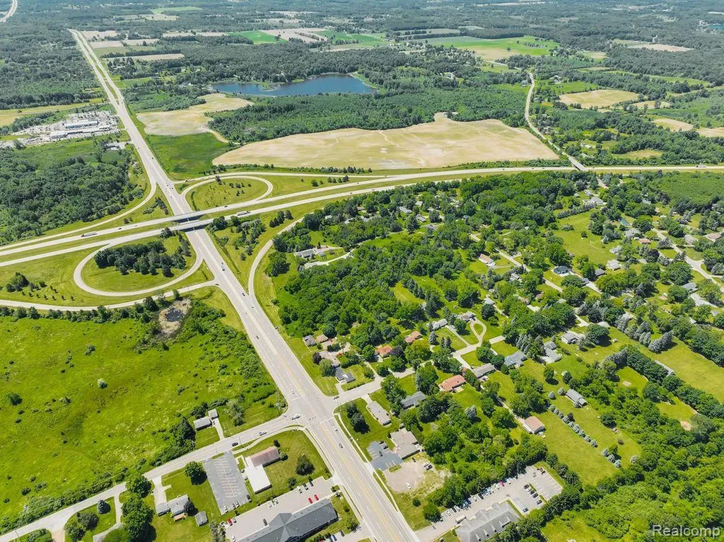 1023 Turrill Road Lapeer City MI 48446