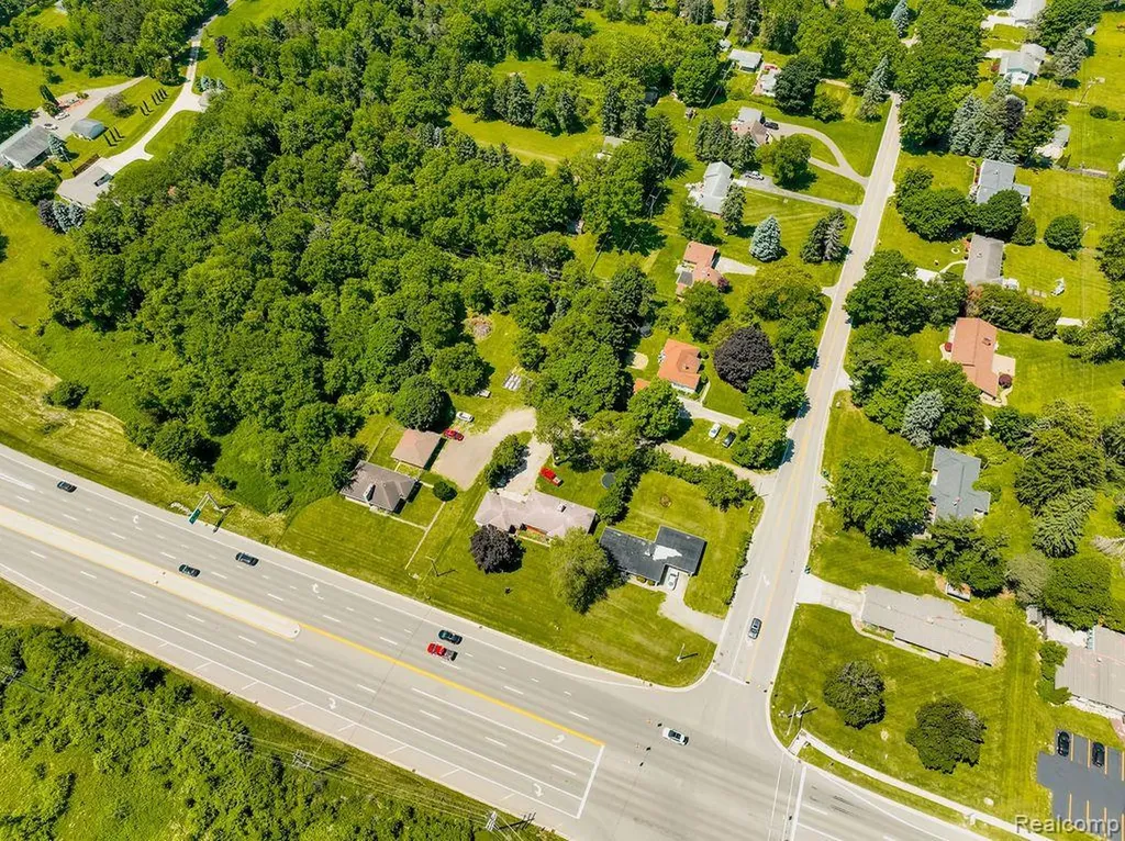 1224 S Lapeer Road Lapeer City MI 48446