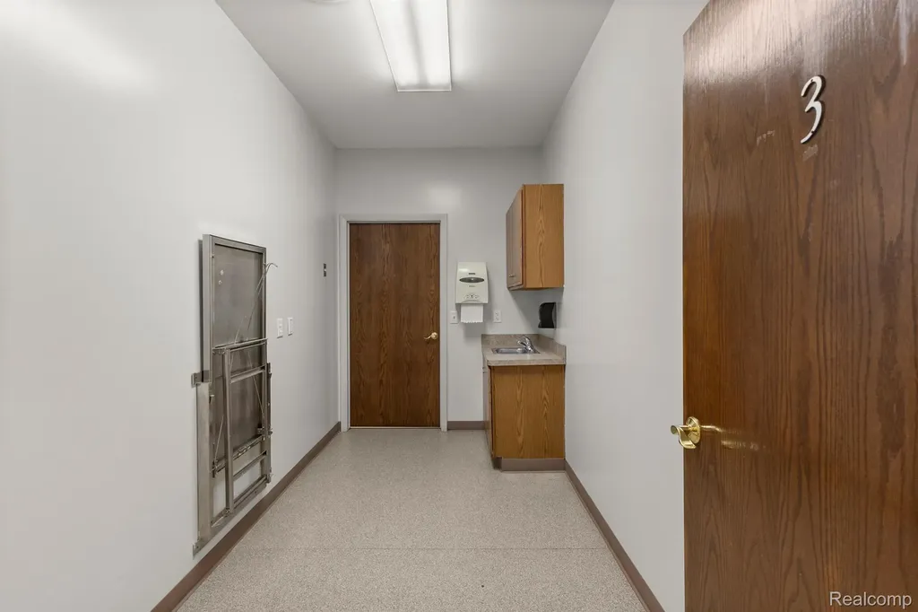 435 Sumpter Road Van Buren Charter Township MI 48111