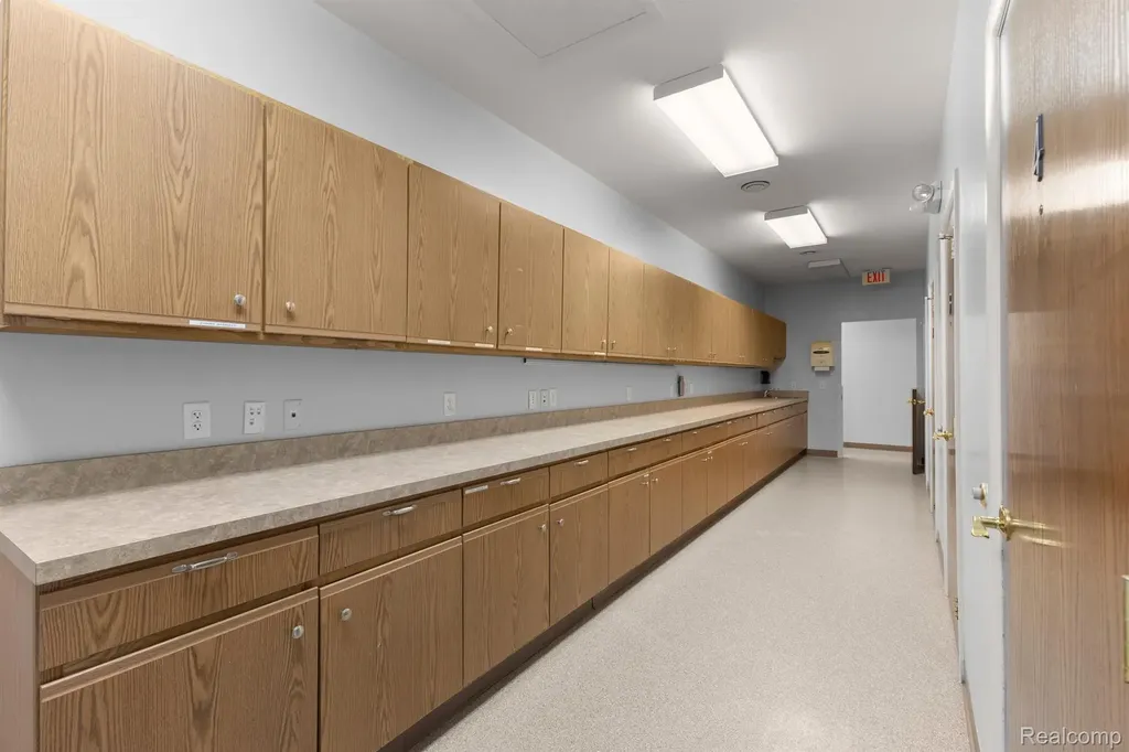 435 Sumpter Road Van Buren Charter Township MI 48111