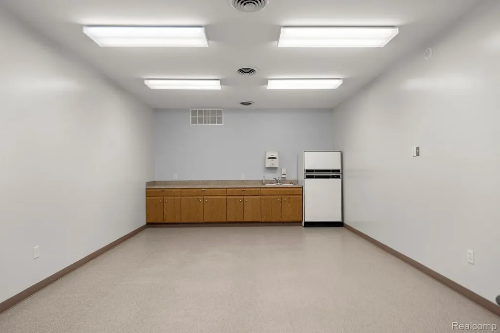 435 Sumpter Road Van Buren Charter Township MI 48111
