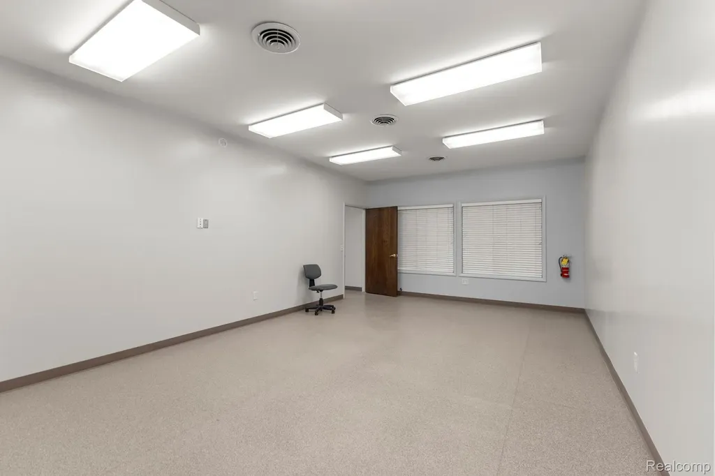 435 Sumpter Road Van Buren Charter Township MI 48111