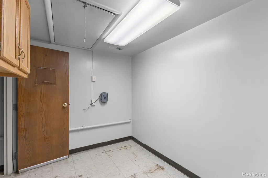 435 Sumpter Road Van Buren Charter Township MI 48111