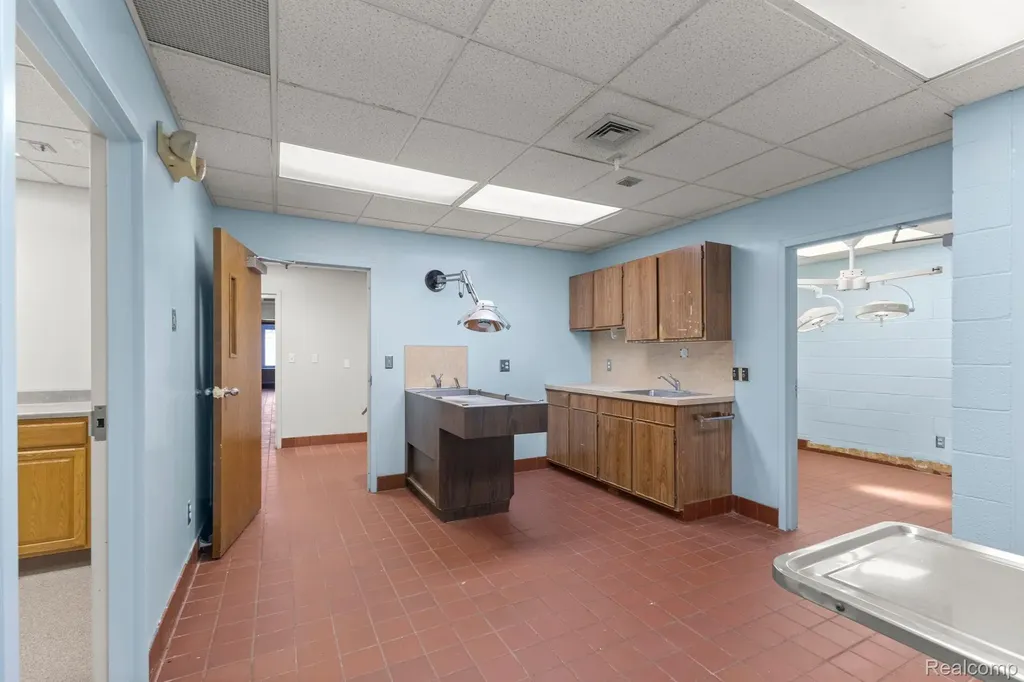 435 Sumpter Road Van Buren Charter Township MI 48111