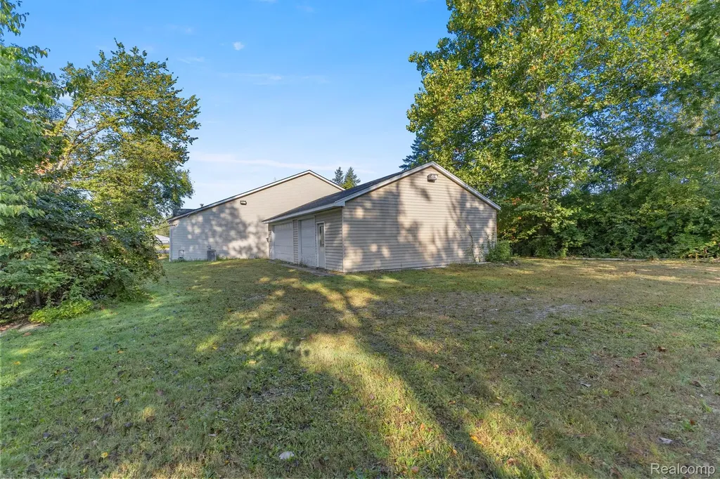 435 Sumpter Road Van Buren Charter Township MI 48111