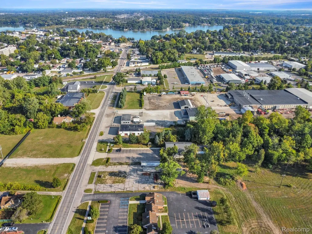 435 Sumpter Road Van Buren Charter Township MI 48111