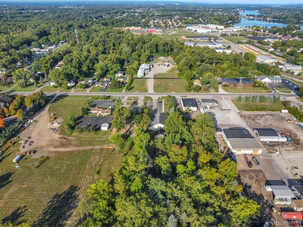 435 Sumpter Road Van Buren Charter Township MI 48111