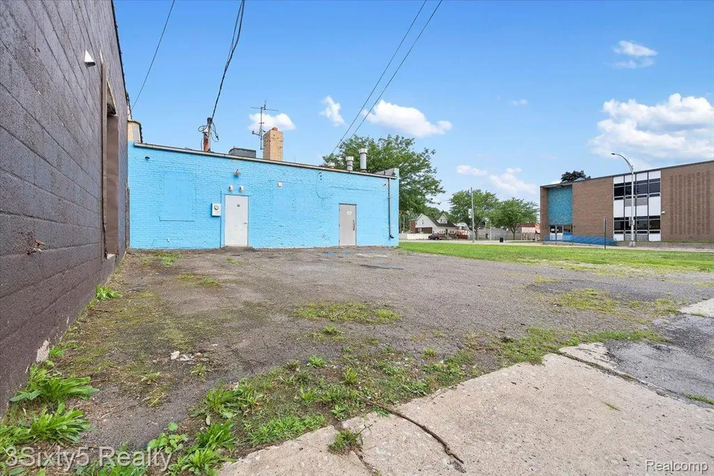 11283 W Jefferson Avenue River Rouge City MI 48218
