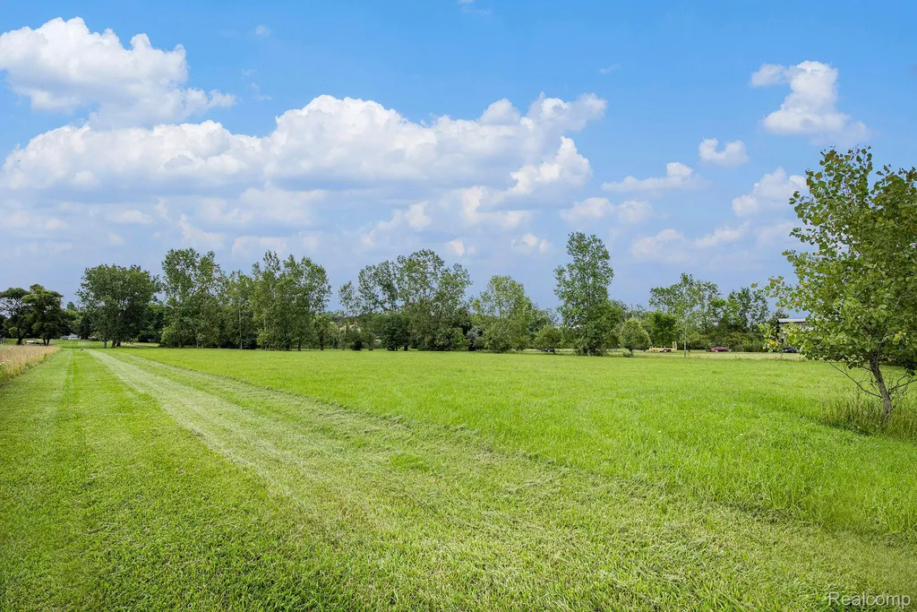 29988 Armada Ridge Road Richmond Township MI 48062