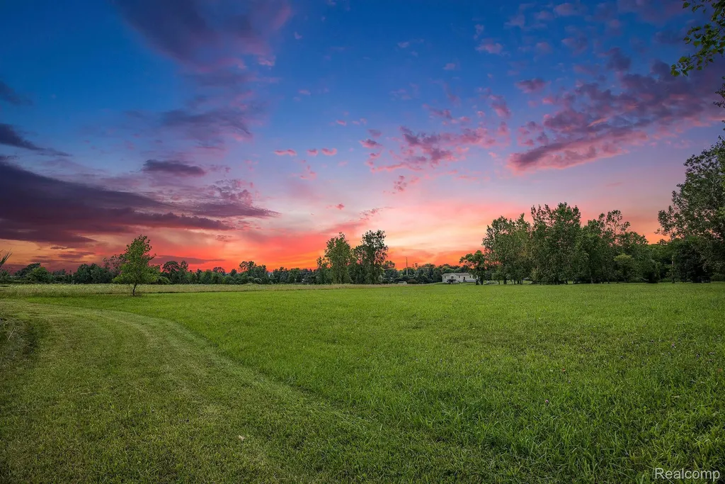 29988 Armada Ridge Road Richmond Township MI 48062