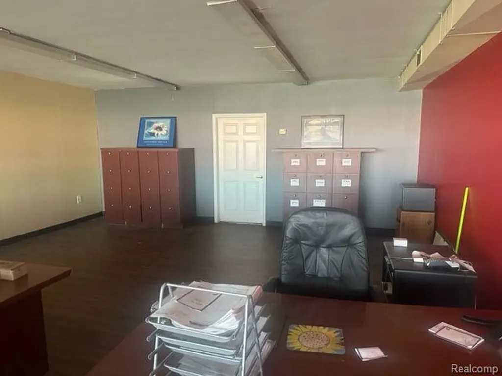 4918 Clio Road Flint City MI 48504