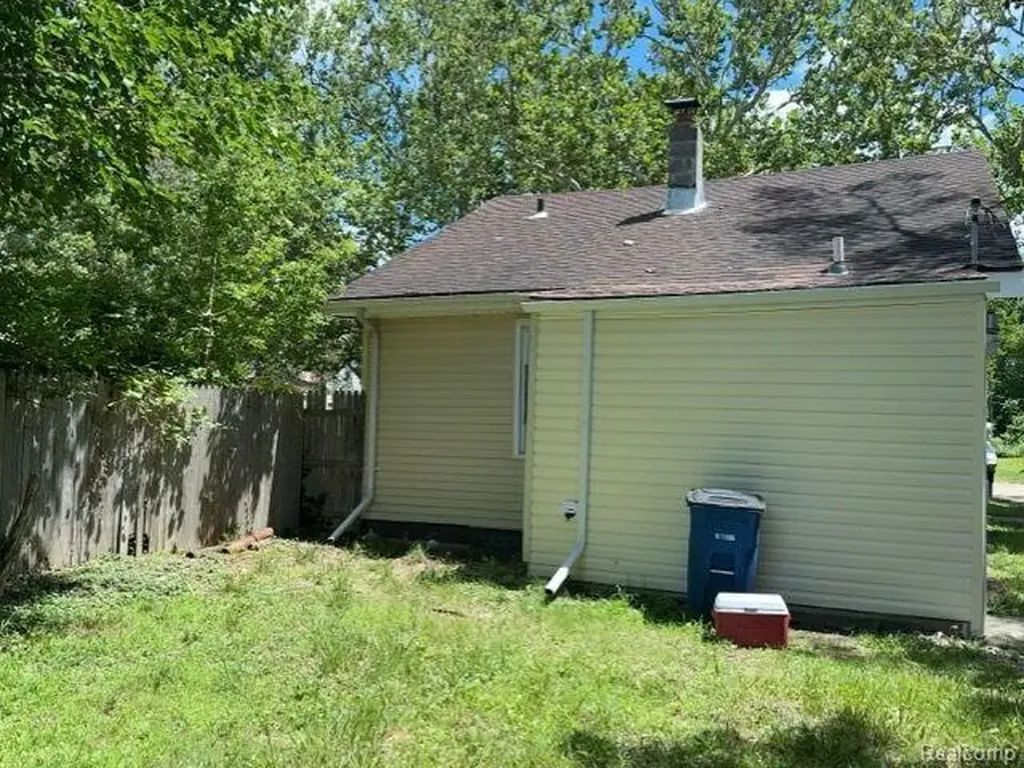 19171 Glastonbury Road Detroit City MI 48219