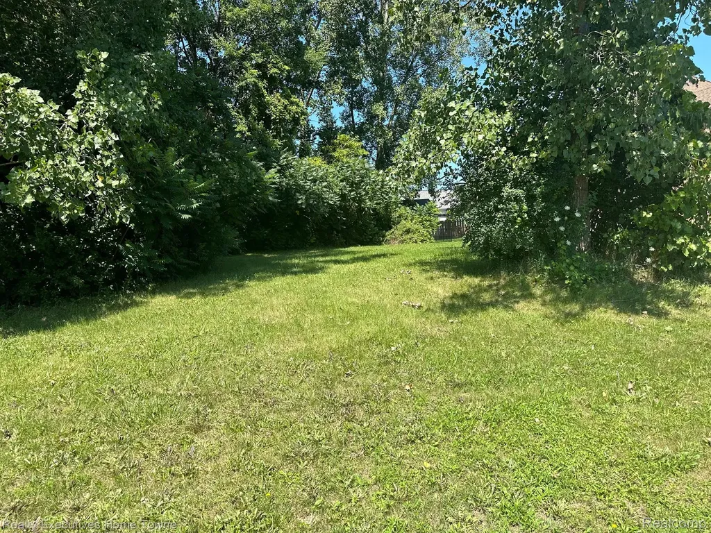 808 5th Street Marysville City MI 48040