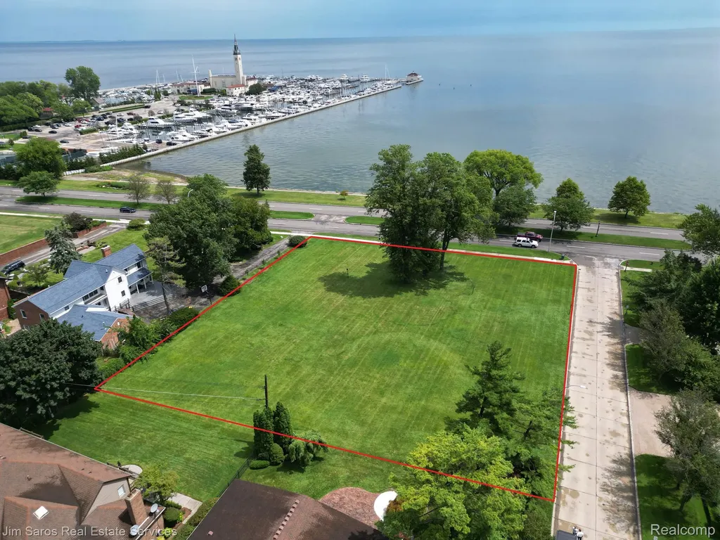 745- 749 Lake Shore Road Village Of Grosse Pointe Shores City MI 48236