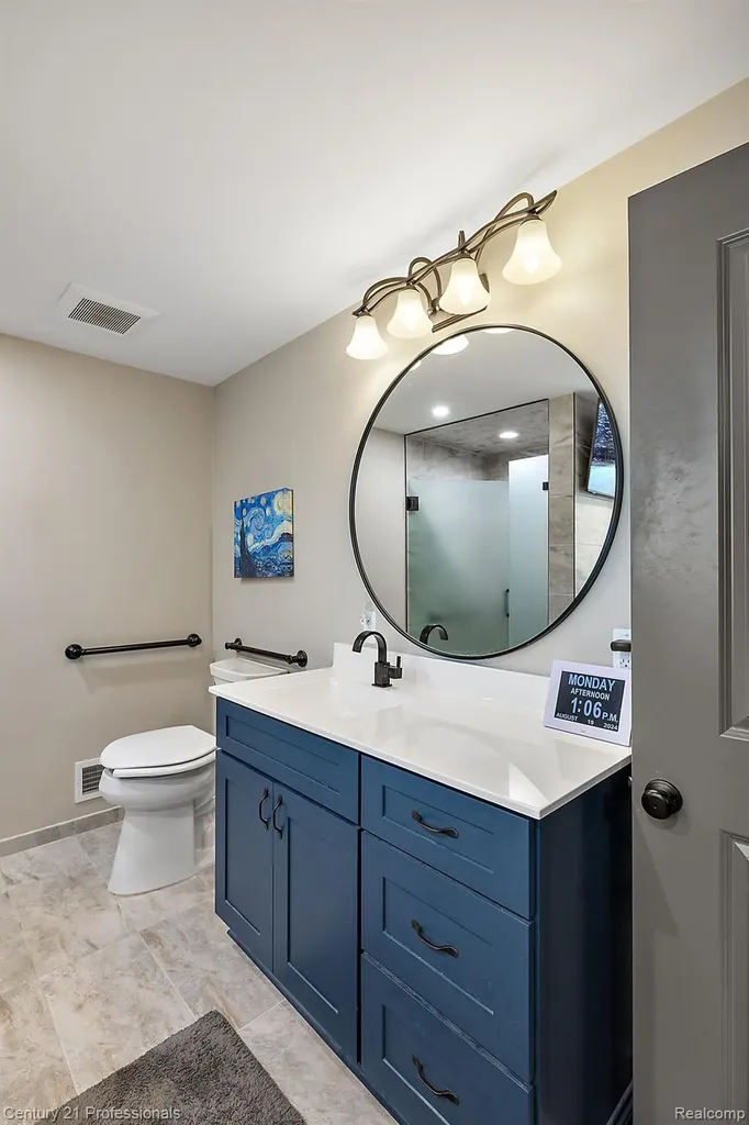 12120 Shaffer Road Springfield Charter Township MI 48350
