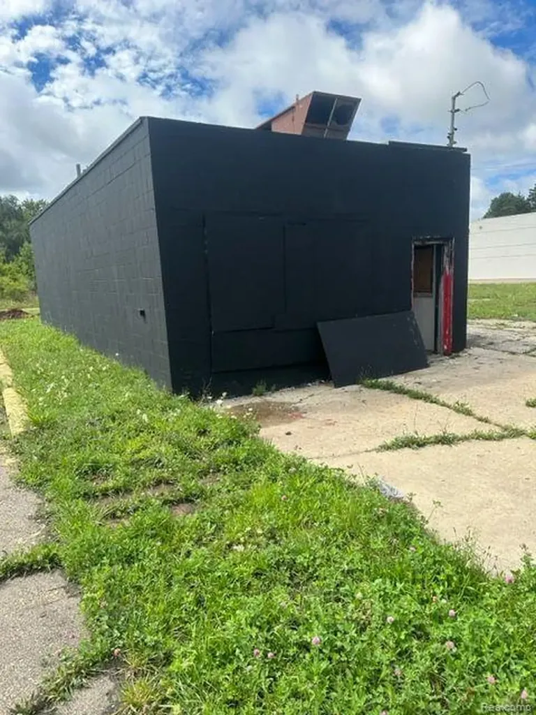 1401 N Dort Flint City MI 48506