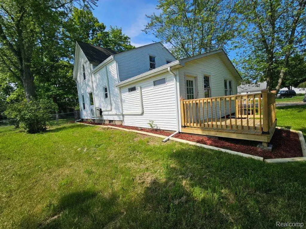 411 Lytle Avenue Harbor Beach City MI 48441