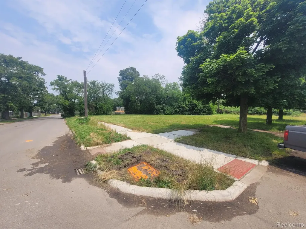 5202 Stanton Street Detroit City MI 48208