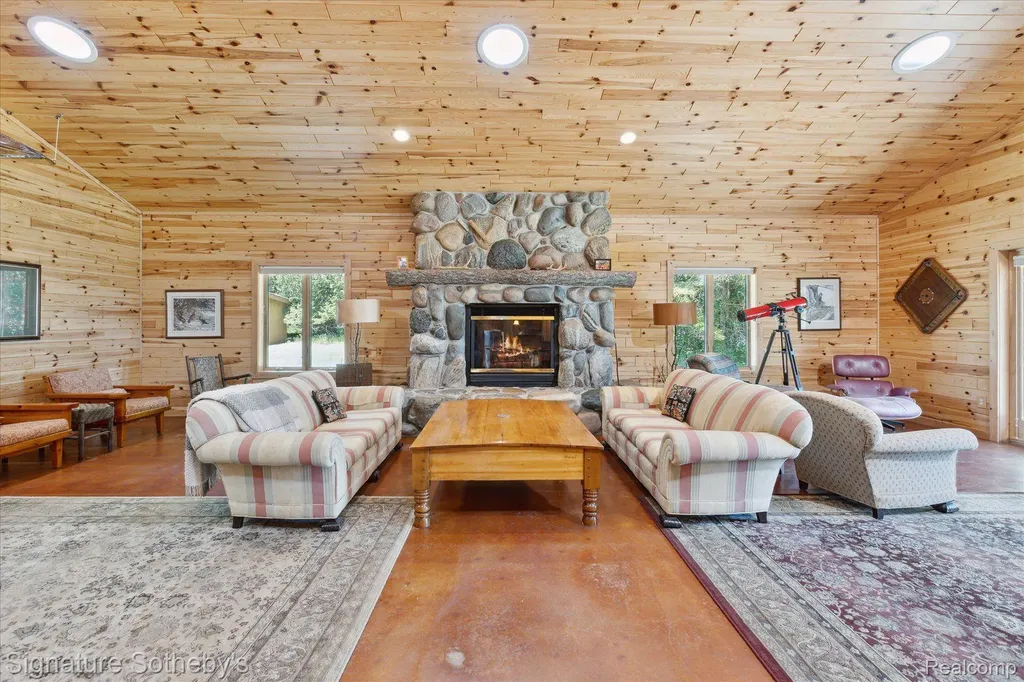 9842 Misery Bay Alpena City MI 49707