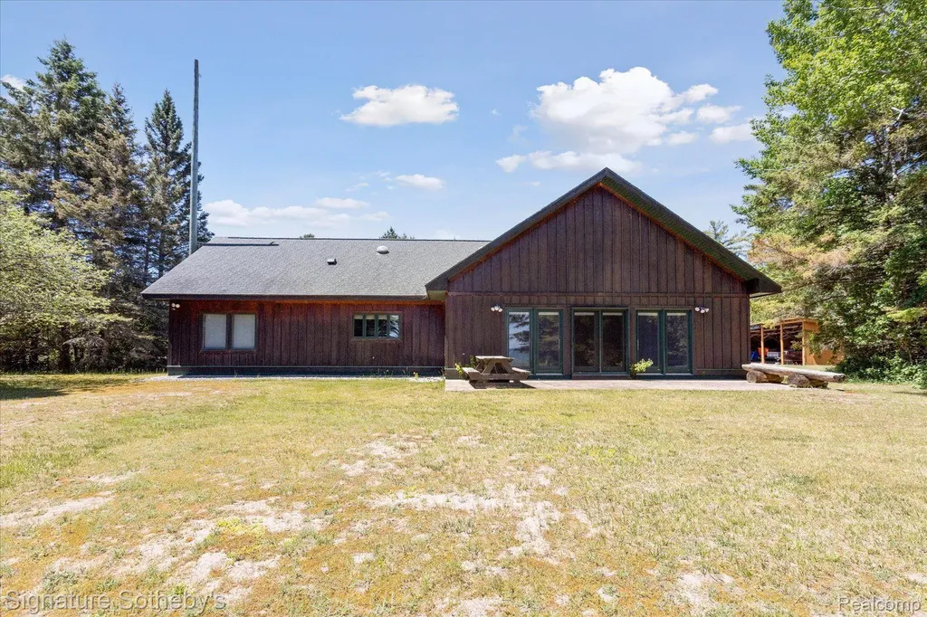 9842 Misery Bay Alpena City MI 49707