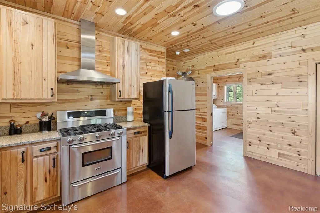 9842 Misery Bay Alpena City MI 49707