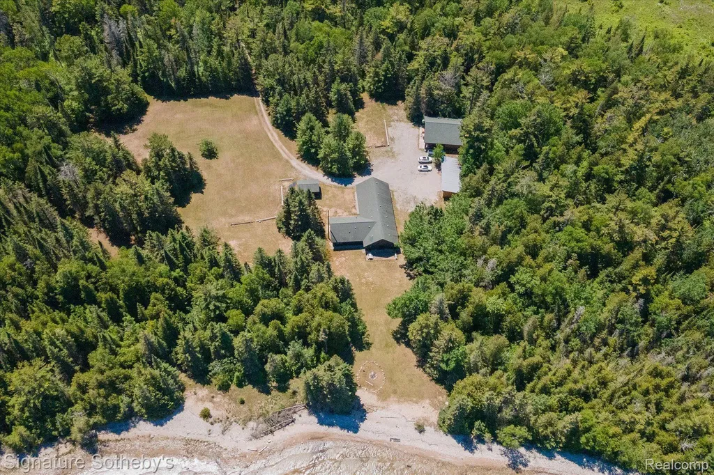 9842 Misery Bay Alpena City MI 49707