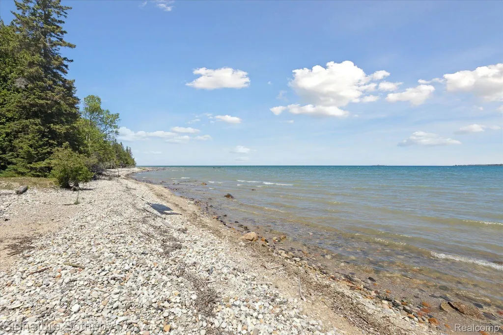 9842 Misery Bay Alpena City MI 49707