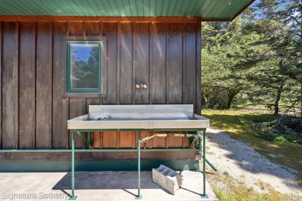 9842 Misery Bay Alpena City MI 49707