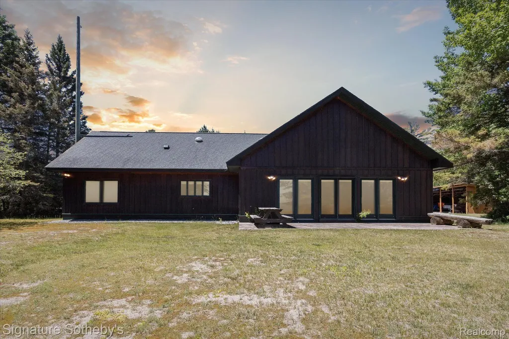 9842 Misery Bay Alpena City MI 49707