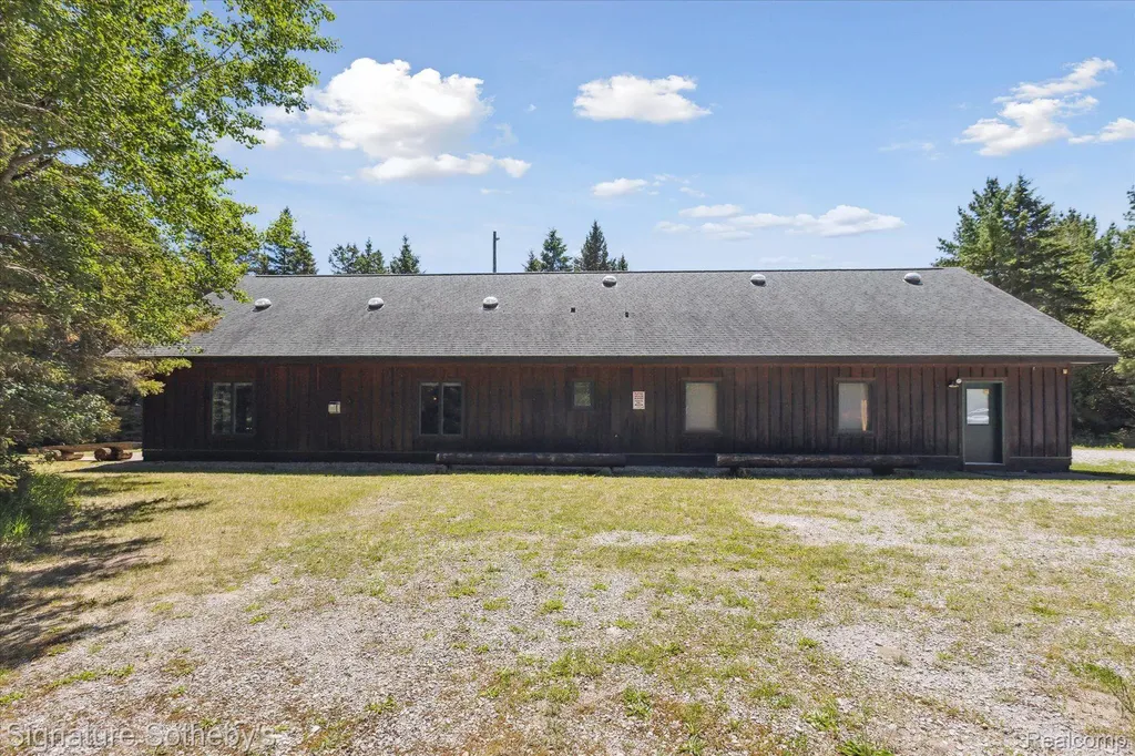 9842 Misery Bay Alpena City MI 49707