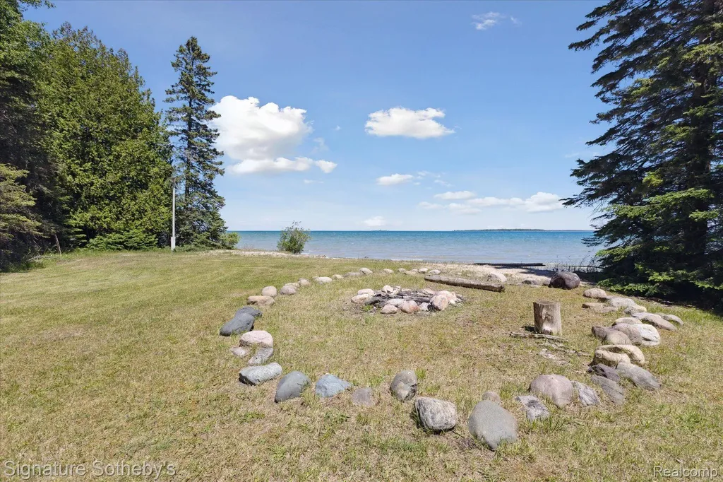 9842 Misery Bay Alpena City MI 49707