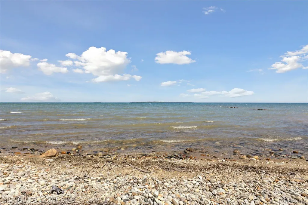 9842 Misery Bay Alpena City MI 49707