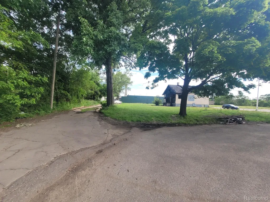 5585 Ridgewood Street Detroit City MI 48204