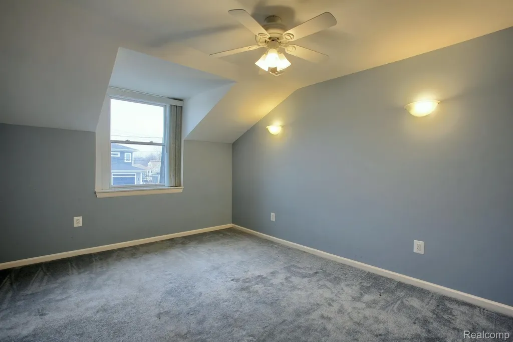 46070 Edgewater Drive Chesterfield Township MI 48047