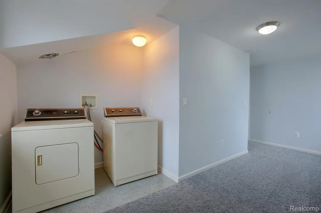 46070 Edgewater Drive Chesterfield Township MI 48047
