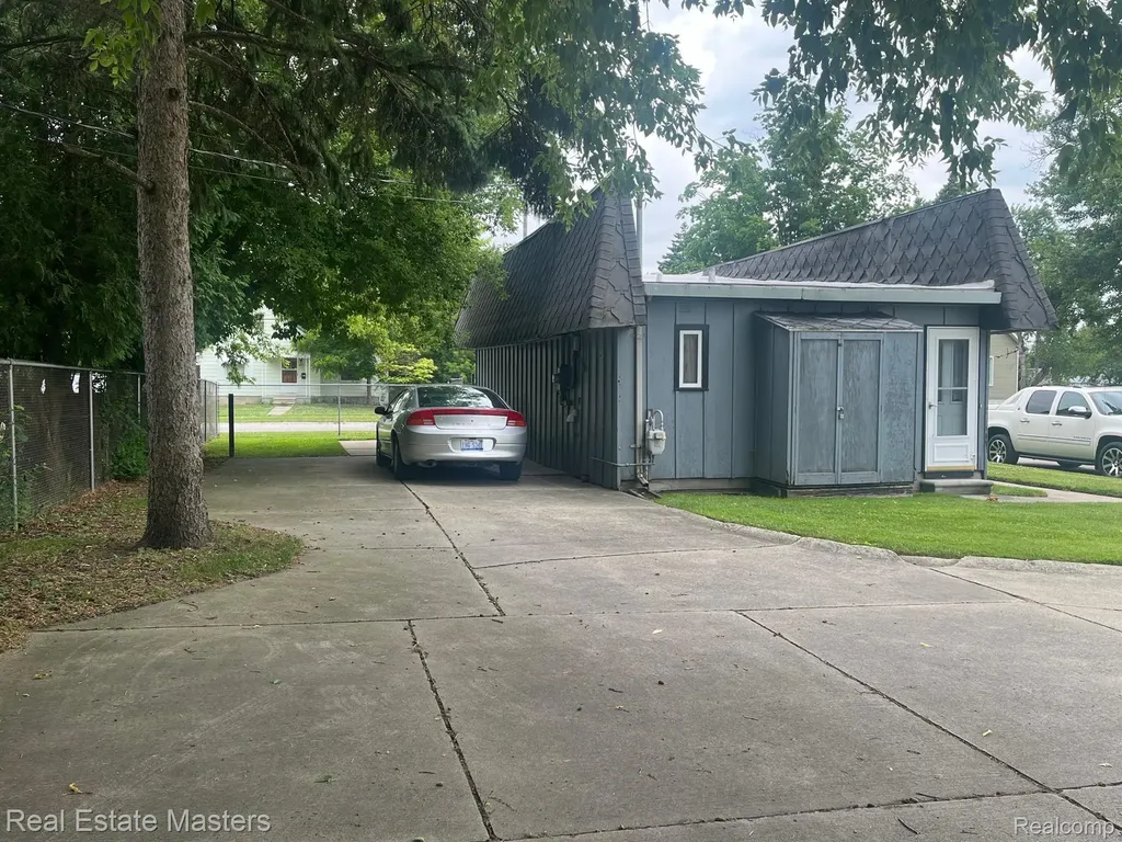 730 15th Street Port Huron City MI 48060
