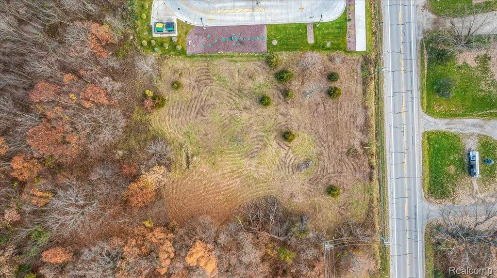 Vl M-36 Green Oak Township MI 48189