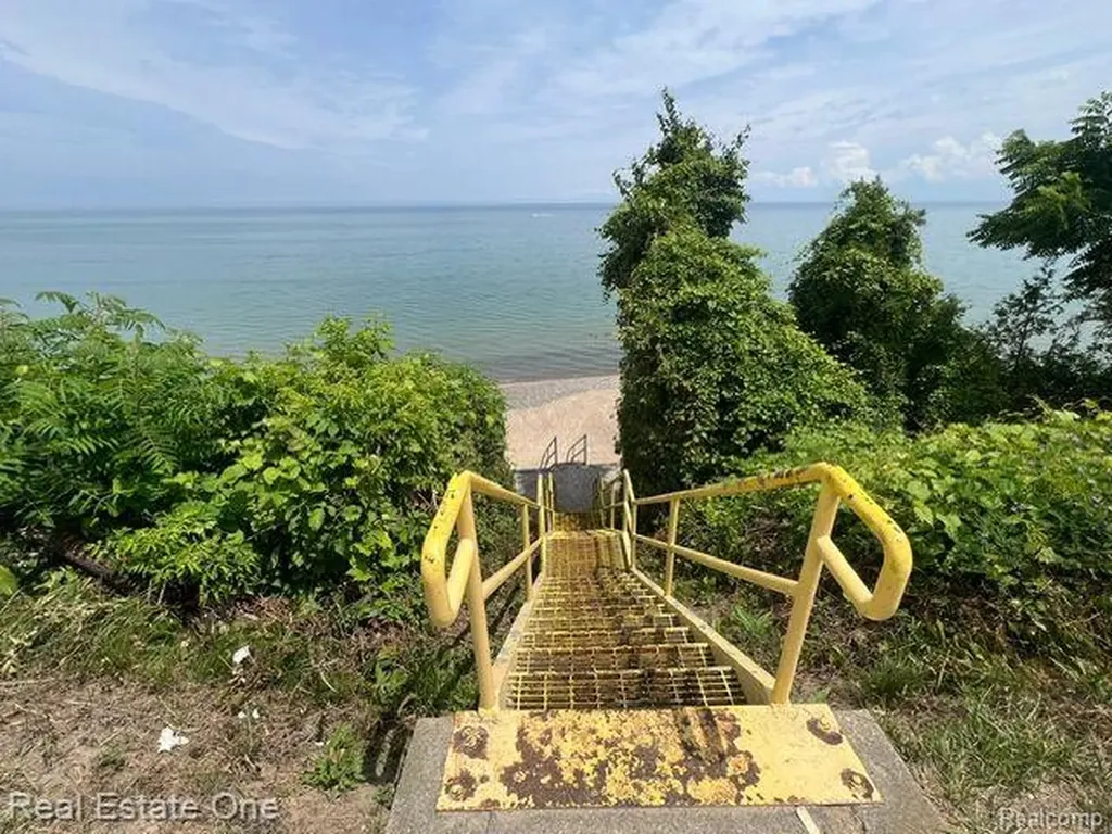 7153 Cedar Road Worth Township MI 48450