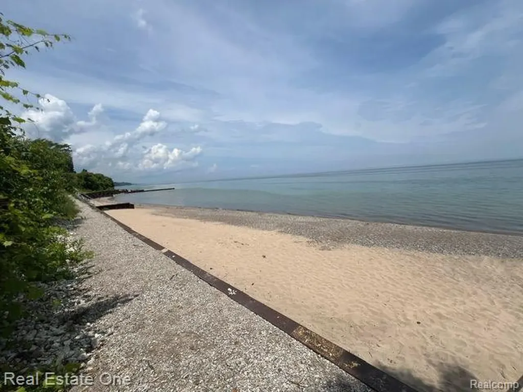 7153 Cedar Road Worth Township MI 48450