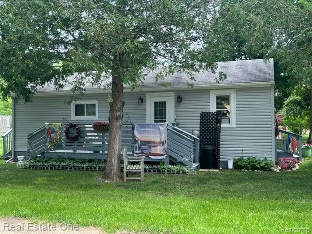 7153 Cedar Road Worth Township MI 48450