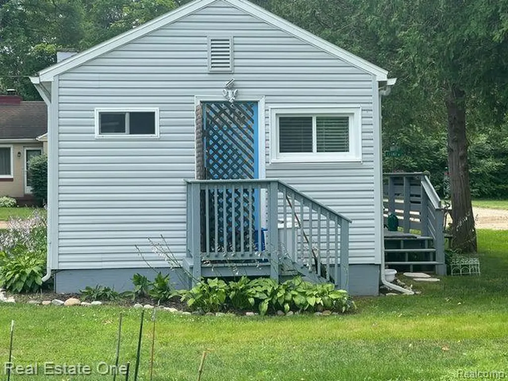 7153 Cedar Road Worth Township MI 48450