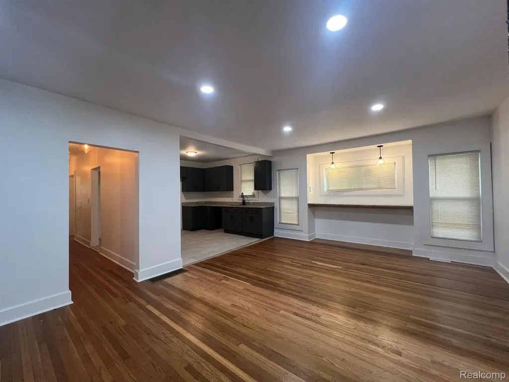 239 Eason Street Highland Park City MI 48203