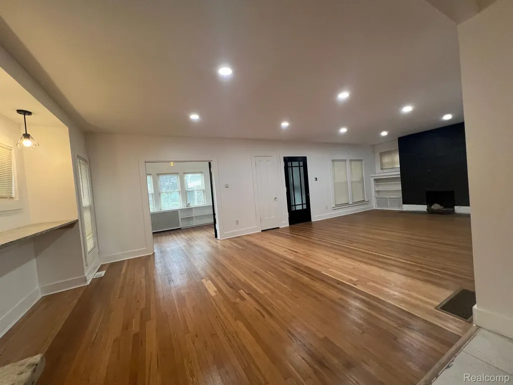 239 Eason Street Highland Park City MI 48203
